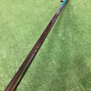 2-Pack 64.5" Senior Warrior Covert QR6 pro Hockey Stick Left Hand P28 Pro Stock (Used)