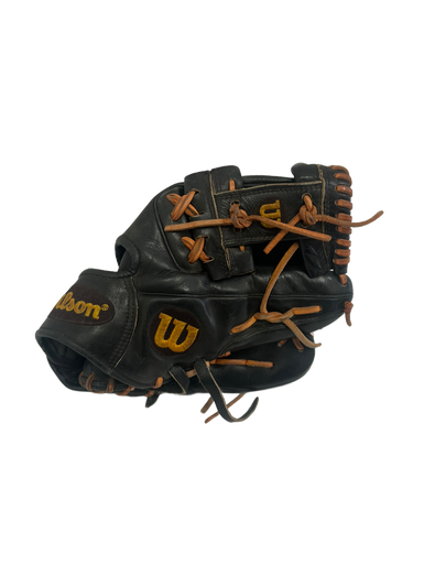 Used Wilson A2000 DP15 BB/SB Glove RH Throw Black 11 1/2" 11692-S000140140