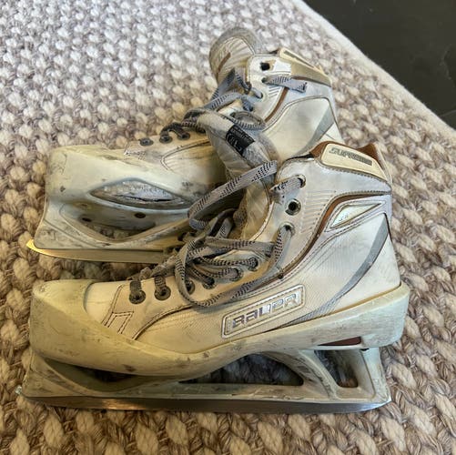 Bauer Supreme One100 Hockey Goalie Skates 9.5 (Used)