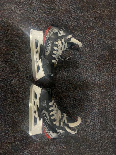 Bauer Vapor X2.9 Hockey Goalie Skates Size 5.5 (Used)