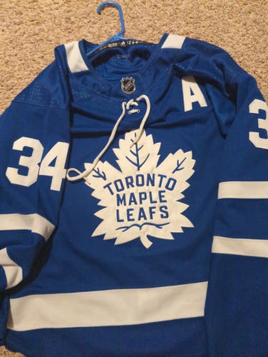 Austin Matthews Blue Size 50 Men's Adidas Jersey (New)
