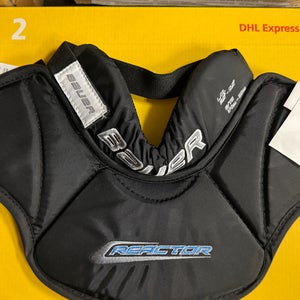 Bauer Reactor non certified throat guard-new