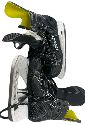 Used Bauer SUPREME STRIKE Junior Hockey Skate Junior 03 11769-S000028719