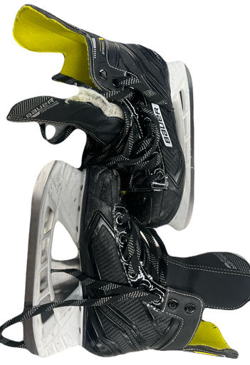 Used Bauer SUPREME STRIKE Junior Hockey Skate Junior 03 11769-S000028719