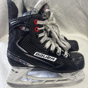 Junior Size 1 Bauer Vapor X3.5 Ice Hockey Skates