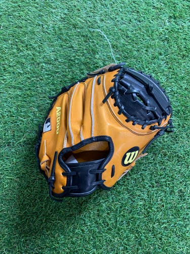 Wilson A2000 RH Catcher's Baseball Glove 32.5" (New)