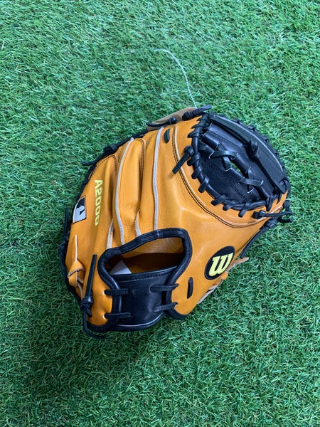 Wilson A2000 RH Catcher's Baseball Glove 32.5" (New)