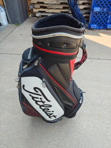 Titleist 6 Divider Golf Cart Staff Bag Black/Red/White