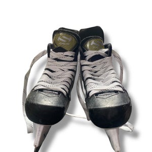 Used True CAT5 Intermediate Hockey Skate Intermediate 4.0 11375-S000365020