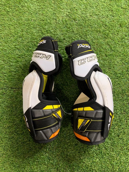 Senior Medium CCM Super Tacks AS1 Elbow Pads (Used)