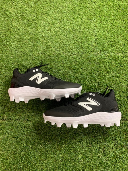 Black Men's Size 9.5 Adult New Balance 3000v6 Footwear Molded Cleats (New)