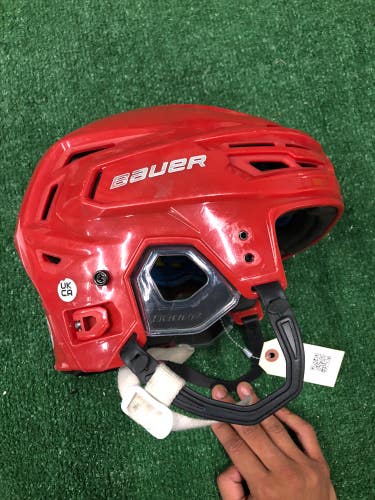 Red Large Bauer Re-Akt 150 Helmet (Used)