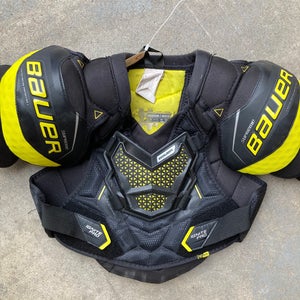 Intermediate Medium Bauer Supreme Ignite Pro Shoulder Pads