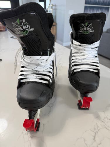 2024 Hockey Skates Regular Width 10 (New)