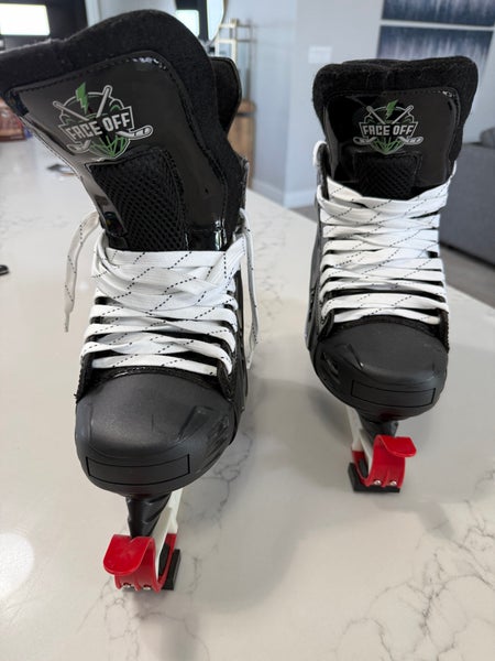 2024 Hockey Skates Regular Width 10 (New)