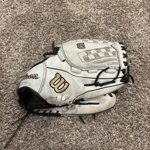 Wilson A1000 RH Baseball Glove 12.5" (Used)