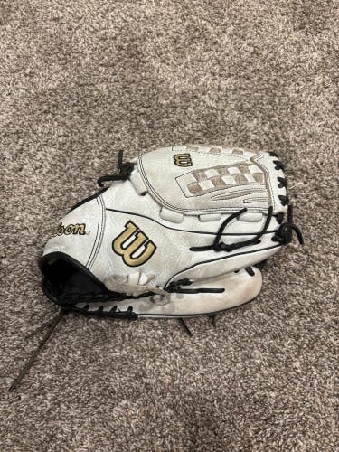 Wilson A1000 RH Baseball Glove 12.5" (Used)