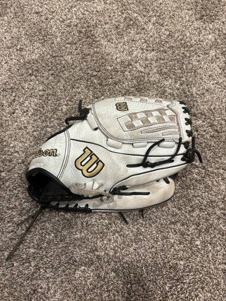Wilson A1000 RH Baseball Glove 12.5" (Used)
