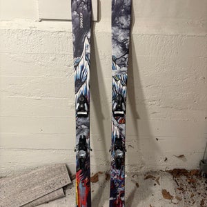 Men's 2025 All Mountain 179 cm Atomic Bent Chetler 100 Skis With Salomon Strive Bindings (Used)