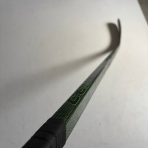 Youth CCM Right Handed Hockey Stick P29