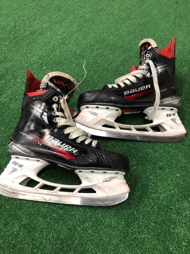 Senior Bauer Vapor X4 Hockey Skates 10 (Used)
