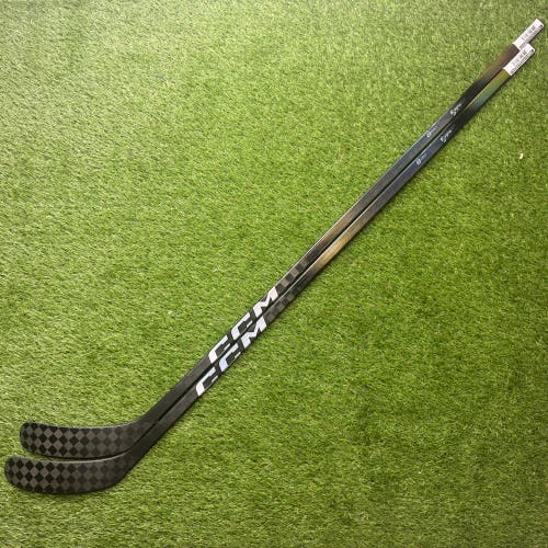 2 Pack-CCM Jetspeed FT8 Pro Hockey Sticks-LH 80 Flex P28 (New)