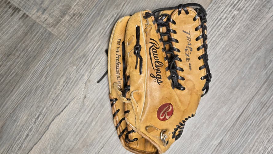 Rawlings LH Outfield Heart of the Hide Baseball Glove 12.25" (Used)