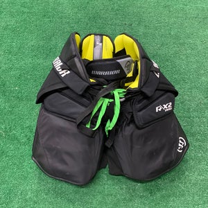 Black Senior Medium Warrior Ritual X2 Pro Hockey Goalie Pants (Used)