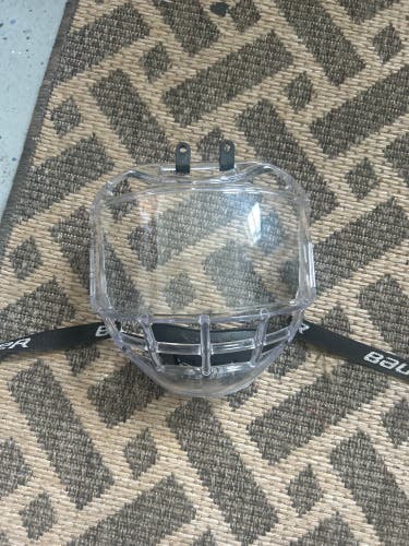 Small Bauer Concept 3 Full Shield Shield (Used)
