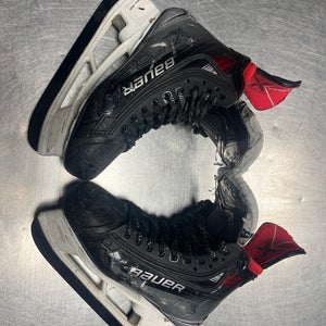 Bauer Vapor X5 Pro Hockey Skates Size 4.5 (Used)