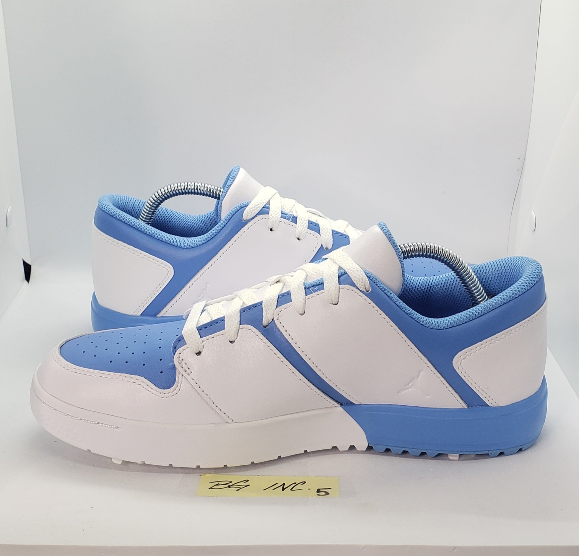 Nike Air Jordan NU Retro 1 Low G Golf Shoes Mens Size 11 UNC FZ4153-101 Air Jordan 1 Low G Golf Shoes. Nike.com main image 2