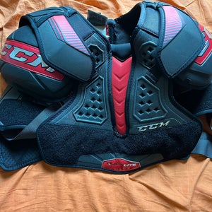 Medium Senior CCM QuickLite Shoulder Pads Pro Stock (Used)