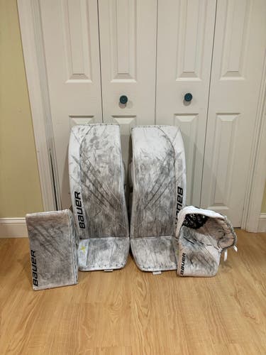33" Bauer Hyperlite Regular Goalie Full Set (Used)