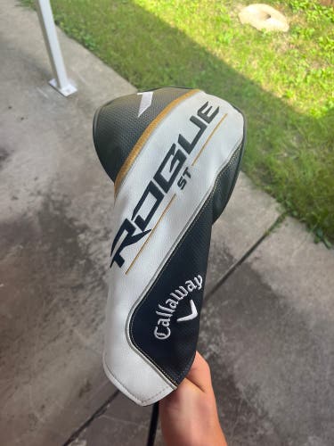 Callaway Rogue Right Handed Driver Stiff Flex 9 Loft (Used)