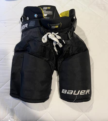 Junior Medium Bauer Supreme 3S Hockey Pants (Used)