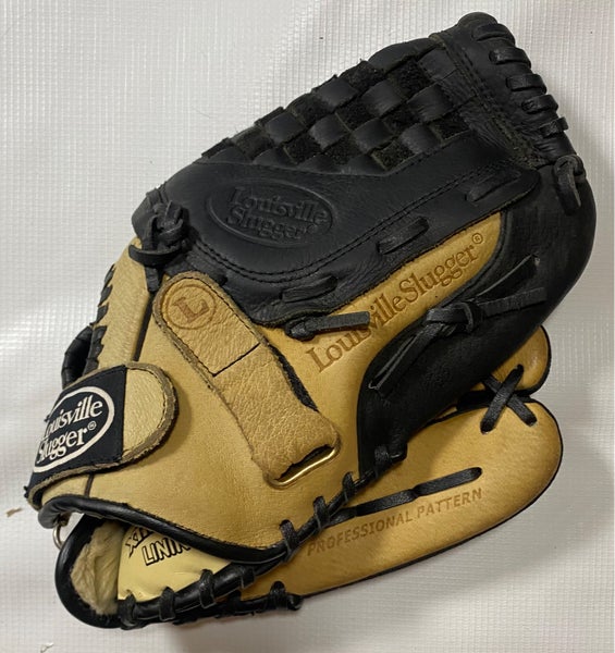 Louisville Slugger RH FP1202P Baseball Glove 12"