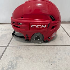 CCM Tacks 910 Helmet