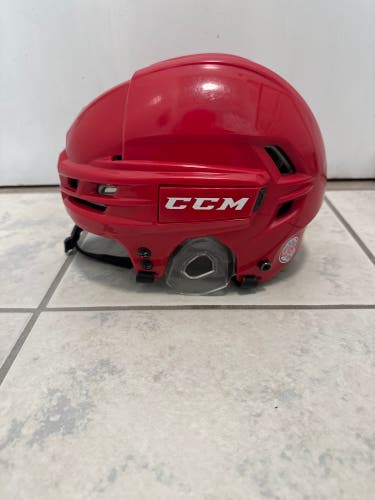 CCM Tacks 910 Helmet