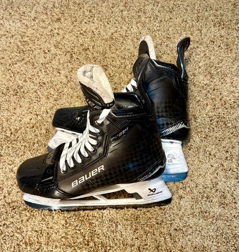 2024 Bauer Supreme Shadow Hockey Skates Regular Width 9 (Used)