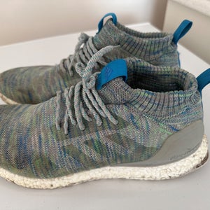 Men's Size M 10.5 (W 11.5) Adult Adidas Ultraboost Shoes (Used)