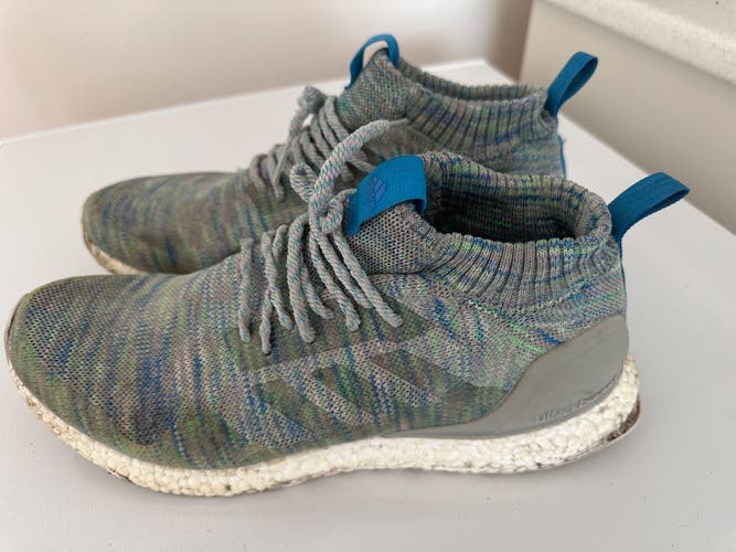 Men's Size M 10.5 (W 11.5) Adult Adidas Ultraboost Shoes (Used)