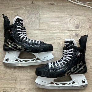 2025 CCM JetSpeed FT6 Pro Hockey Skates Regular Width Pro Stock 9.5 (Used)