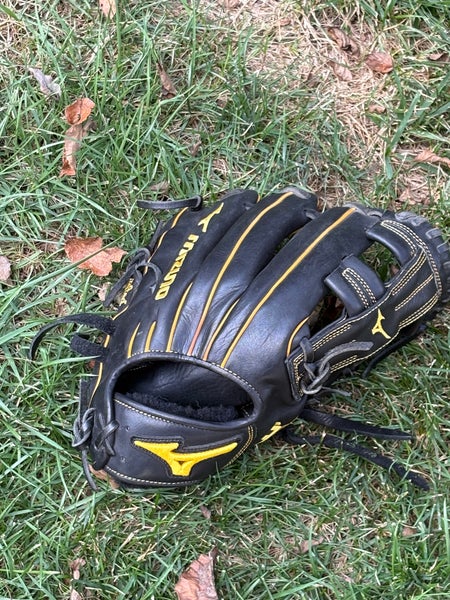 2023 Mizuno Pro Select RH Infield Baseball Glove 11.75" (Used)