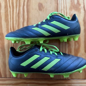 Black Kids 5.5Y (Big Kids / Youth) Adidas Goletto VIII Molded Cleats Cleats (Used)