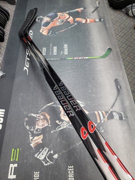 2 PACK | P92 | 70 Flex NEW! Senior Bauer Vapor Flylite League Right Handed Hockey Stick Pro Stock