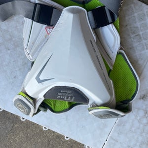 Medium Adult Maverik M5 Shoulder Pads (Used)