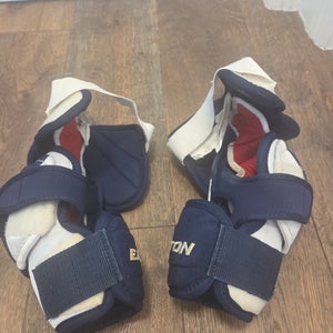 Senior Medium Easton PRO 10 Elbow Pads (Used)