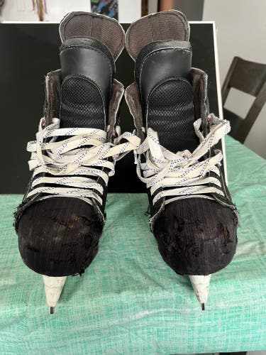 Bauer Vapor X90 Hockey Skates Narrow Width Pro Stock 9.5 (Used)