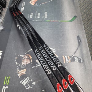 3 PACK | P92 | 77 Flex NEW! Senior Bauer Vapor Flylite League Right Handed Hockey Stick Pro Stock