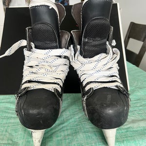 Bauer Vapor X90 Hockey Skates Extra Wide Width 7.5 (Used)